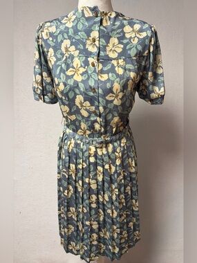 Vintage 90s MARTI Petite Floral Pleated Midi Dress Belted Made in USA Size 4P